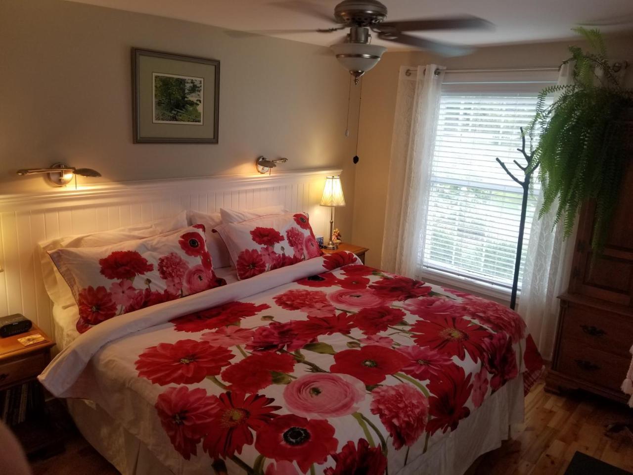 Four Ninety Muskoka B & B Gravenhurst Extérieur photo